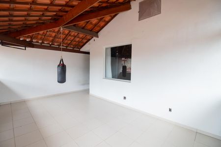 Casa à venda com 520m², 4 quartos e 3 vagas Casa à venda com 520m², 4 quartos e 3 vagasVaranda do Quarto 2