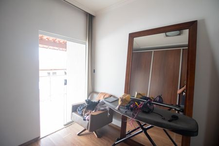 Casa à venda com 520m², 4 quartos e 3 vagas Casa à venda com 520m², 4 quartos e 3 vagasQuarto 3