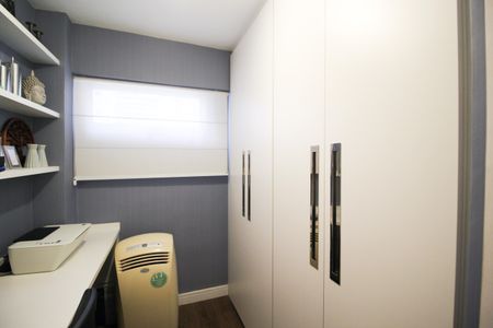 Apartamento para alugar com 128m², 3 quartos e 2 vagas Apartamento para alugar com 128m², 3 quartos e 2 vagasEscritório