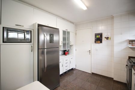Apartamento para alugar com 128m², 3 quartos e 2 vagas Apartamento para alugar com 128m², 3 quartos e 2 vagasCozinha