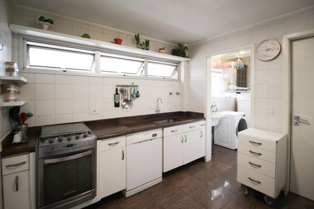 Apartamento para alugar com 128m², 3 quartos e 2 vagas Apartamento para alugar com 128m², 3 quartos e 2 vagasCozinha