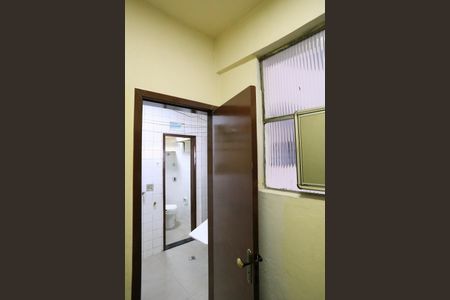 Apartamento à venda com 88m², 2 quartos e sem vaga Apartamento à venda com 88m², 2 quartos e sem vagaQuarto de Serviço