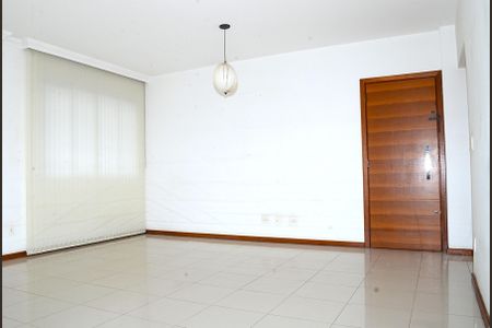 Apartamento à venda com 110m², 3 quartos e 2 vagasSala