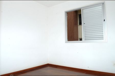 Apartamento à venda com 110m², 3 quartos e 2 vagasQuarto 2 - Suíte