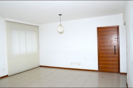 Apartamento à venda com 110m², 3 quartos e 2 vagasSala