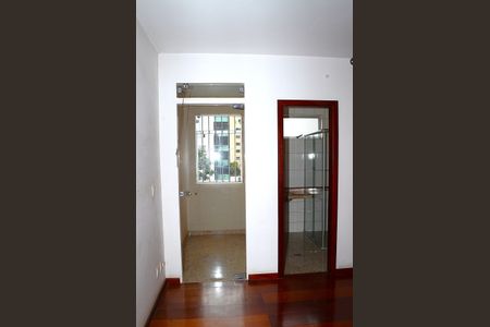 Apartamento à venda com 110m², 3 quartos e 2 vagasQuarto 2 - Suíte
