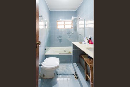 Casa à venda com 337m², 5 quartos e 3 vagas Casa à venda com 337m², 5 quartos e 3 vagasBanheiro suíte