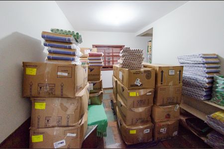 Casa à venda com 337m², 5 quartos e 3 vagas Casa à venda com 337m², 5 quartos e 3 vagasQuarto 4