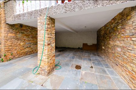 Casa à venda com 337m², 5 quartos e 3 vagas Casa à venda com 337m², 5 quartos e 3 vagasGaragem