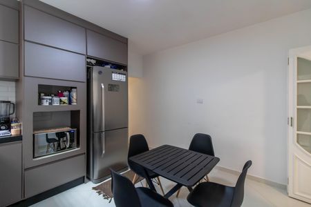 Casa à venda com 200m², 3 quartos e 2 vagas Casa à venda com 200m², 3 quartos e 2 vagasCozinha