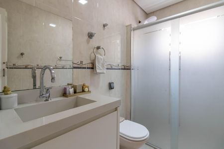 Casa à venda com 200m², 3 quartos e 2 vagas Casa à venda com 200m², 3 quartos e 2 vagasBanheiro Social