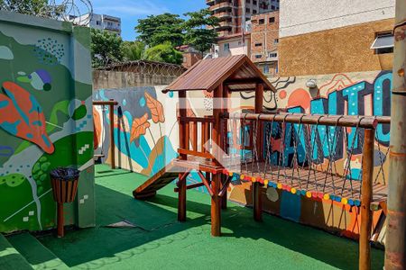 Apartamento à venda com 48m², 2 quartos e 1 vaga Apartamento à venda com 48m², 2 quartos e 1 vagaÁrea comum - Playground