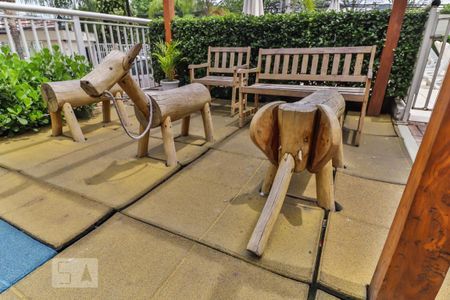 Apartamento à venda com 48m², 2 quartos e 1 vaga Apartamento à venda com 48m², 2 quartos e 1 vagaÁrea comum - Playground