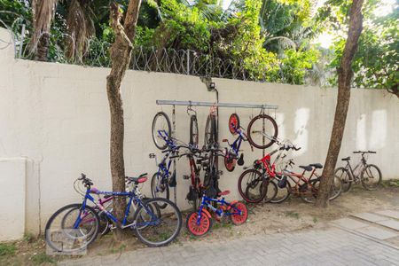 Apartamento à venda com 48m², 2 quartos e 1 vaga Apartamento à venda com 48m², 2 quartos e 1 vagaBicicletario