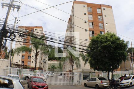 Apartamento à venda com 48m², 2 quartos e 1 vaga Apartamento à venda com 48m², 2 quartos e 1 vagaFachada