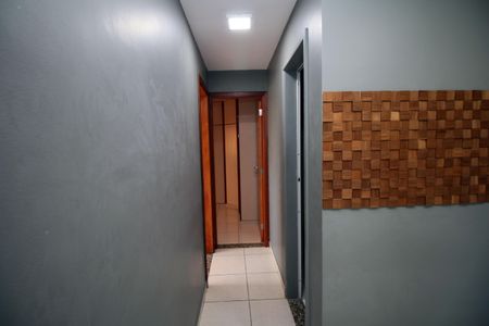 Corredor de apartamento para alugar com 2 quartos, 51m² em Olaria, Rio de Janeiro