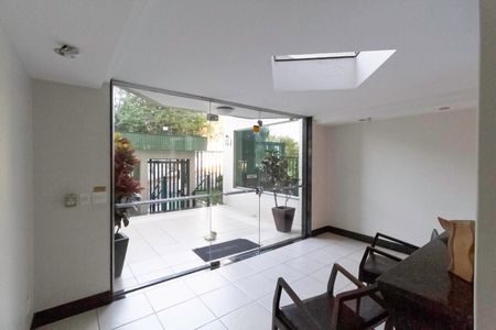 Apartamento à venda com 135m², 4 quartos e 3 vagasÁrea comum