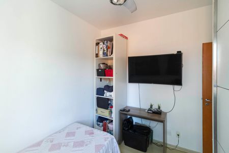 Apartamento à venda com 135m², 4 quartos e 3 vagasQuarto 2