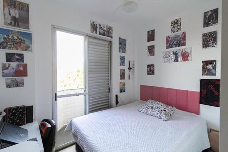Apartamento à venda com 135m², 4 quartos e 3 vagasQuarto 3