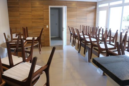 Apartamento à venda com 73m², 2 quartos e 2 vagasÁrea comum - Salão de festas