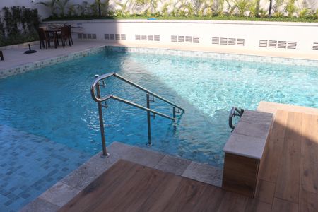Apartamento à venda com 73m², 2 quartos e 2 vagasÁrea comum - Piscina