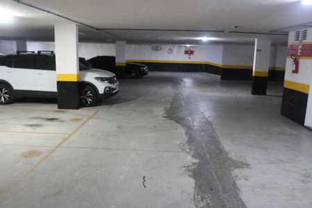 Apartamento à venda com 73m², 2 quartos e 2 vagasGaragem