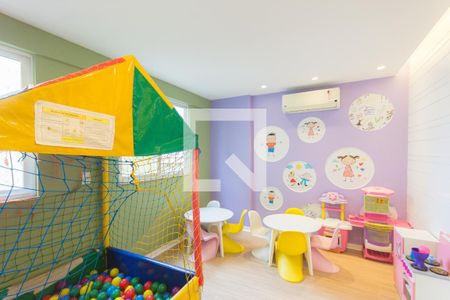 Apartamento à venda com 244m², 4 quartos e 2 vagas Apartamento à venda com 244m², 4 quartos e 2 vagasBrinquedoteca