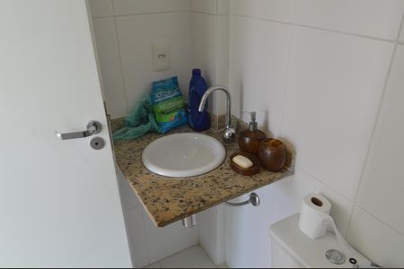 Apartamento à venda com 244m², 4 quartos e 2 vagas Apartamento à venda com 244m², 4 quartos e 2 vagasBanheiro 2