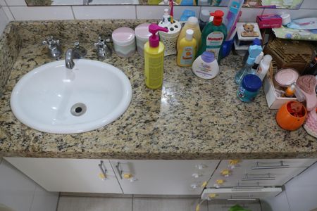 Apartamento à venda com 89m², 2 quartos e 2 vagasBanheiro Suíte