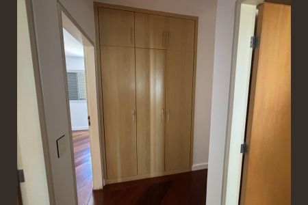 Apartamento à venda com 140m², 4 quartos e 3 vagas
