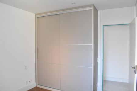 Suíte 1 de apartamento para alugar com 3 quartos, 152m² em Centro, Curitiba