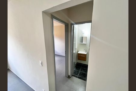 Corredor de apartamento para alugar com 1 quarto, 37m² em Sítio do Mandaqui, São Paulo
