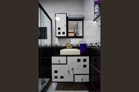 Casa de condomínio para alugar com 240m², 3 quartos e 1 vaga Casa de condomínio para alugar com 240m², 3 quartos e 1 vagaBanheiro Social