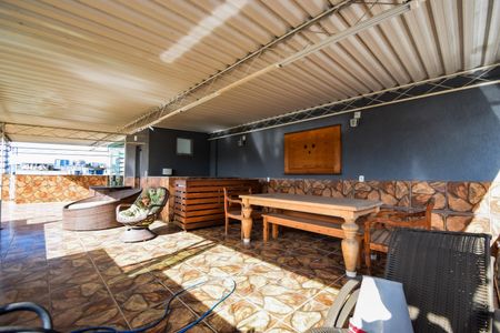 Casa de condomínio para alugar com 240m², 3 quartos e 1 vaga Casa de condomínio para alugar com 240m², 3 quartos e 1 vagaTerraço