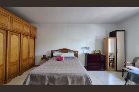 Casa à venda com 172m², 3 quartos e 2 vagasQuarto 3