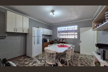 Casa à venda com 172m², 3 quartos e 2 vagasCozinha