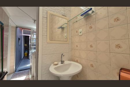 Casa à venda com 172m², 3 quartos e 2 vagasBanheiro de Serviço