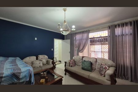 Sala de casa à venda com 3 quartos, 172m² em Vila Pires, Santo André