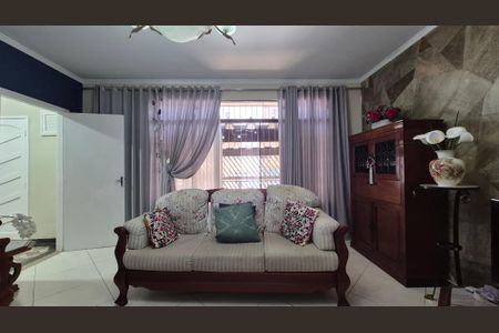 Sala de casa à venda com 3 quartos, 172m² em Vila Pires, Santo André