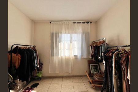 Casa à venda com 116m², 2 quartos e 3 vagas Casa à venda com 116m², 2 quartos e 3 vagasQuarto
