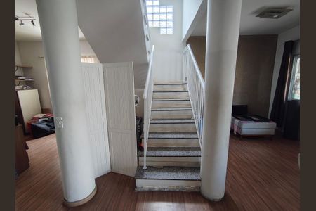 Escada Segundo Andar de casa à venda com 4 quartos, 298m² em Taquara, Rio de Janeiro