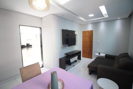 Sala de apartamento à venda com 3 quartos, 85m² em Novo Riacho, Contagem