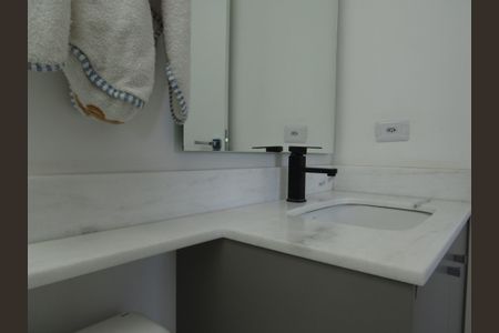 Casa à venda com 130m², 3 quartos e 4 vagasBanheiro da Suíte