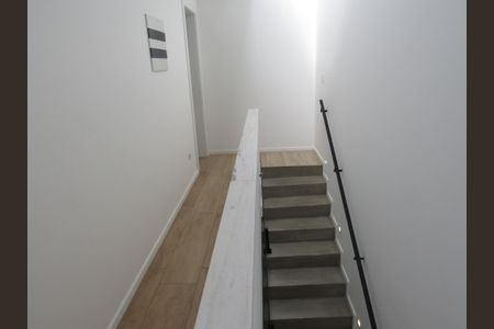 Casa à venda com 130m², 3 quartos e 4 vagasCorredores