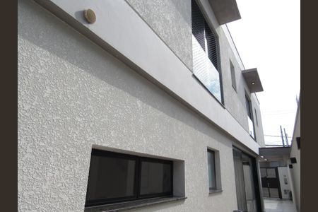 Casa à venda com 130m², 3 quartos e 4 vagasQuintal