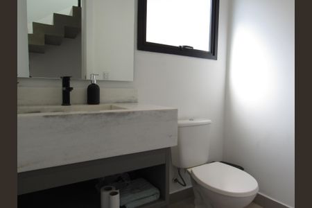 Casa à venda com 130m², 3 quartos e 4 vagasLavabo