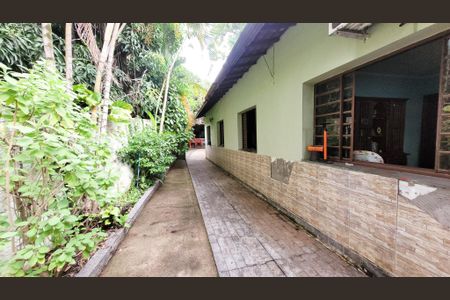 Casa à venda com 380m², 5 quartos e 4 vagas Casa à venda com 380m², 5 quartos e 4 vagasÁrea Externa