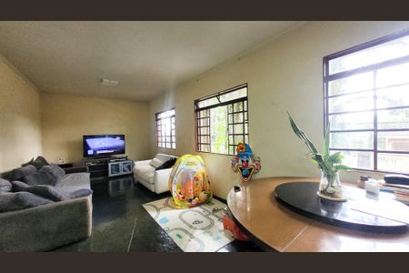 Sala de casa para alugar com 5 quartos, 380m² em Nova Sousas (sousas), Campinas