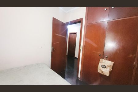 Casa à venda com 380m², 5 quartos e 4 vagas Casa à venda com 380m², 5 quartos e 4 vagasQuarto