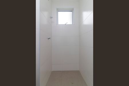 Apartamento à venda com 45m², 2 quartos e 1 vaga Apartamento à venda com 45m², 2 quartos e 1 vagaBanheiro